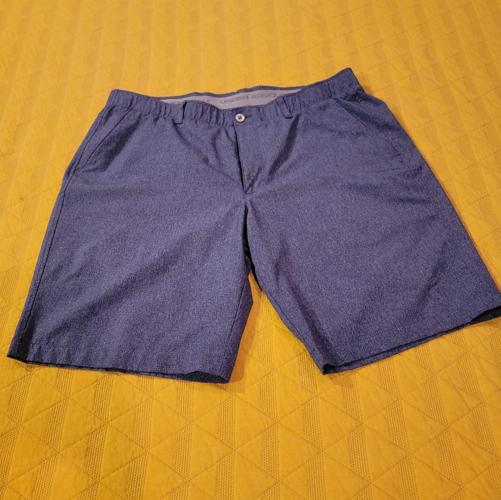 Mens Shorts. Under Armour. Loose Heatgear
